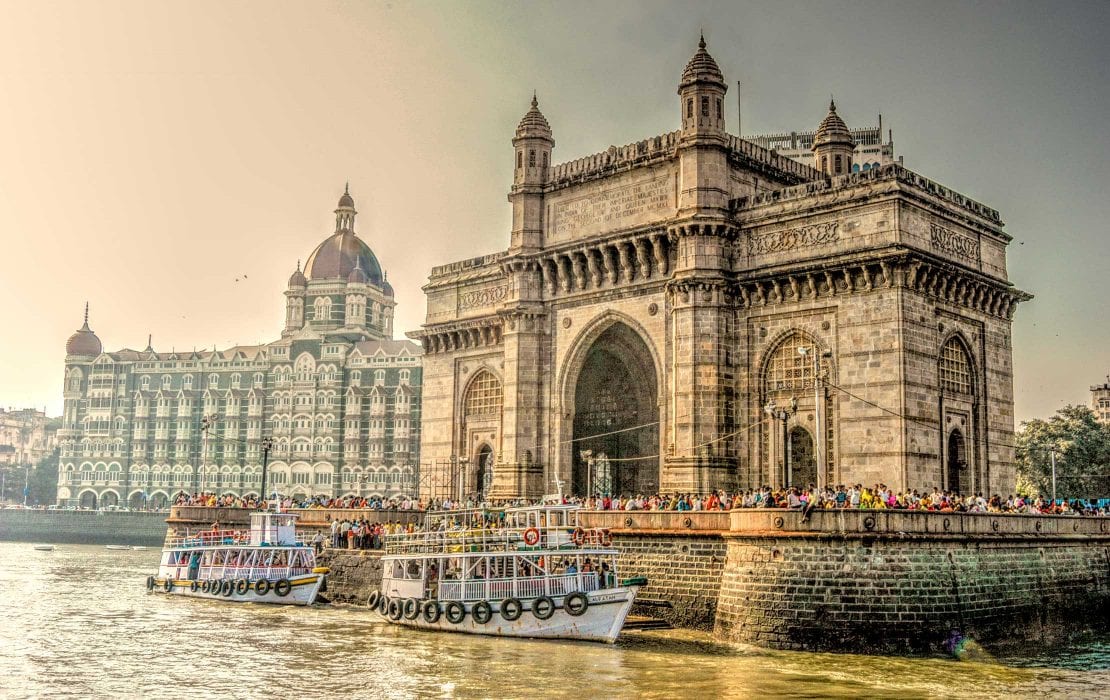 Mumbai Gateway of India and Hotel Taj