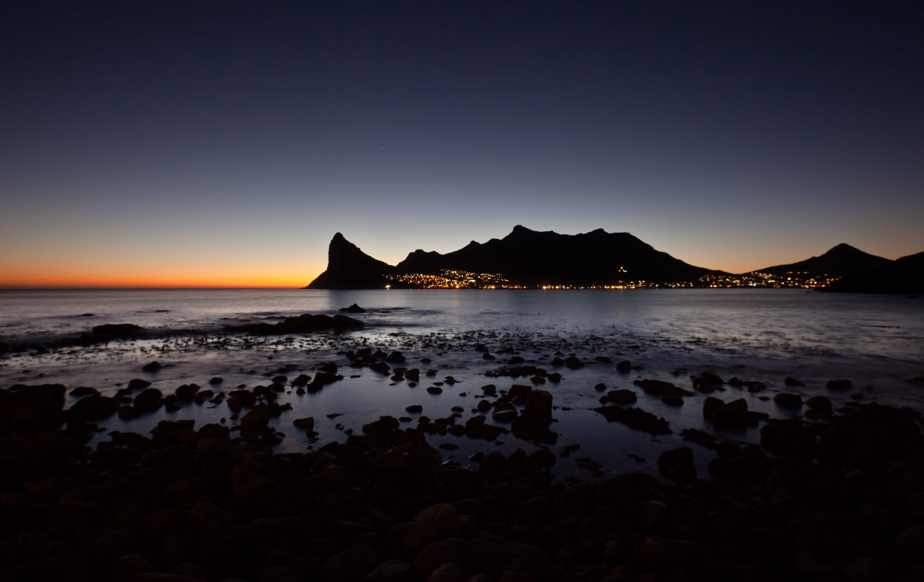 Glamorous night view of Cape Town