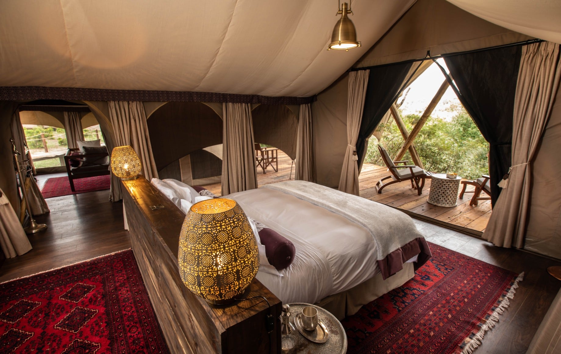 a king bedroom at Mara Nyika